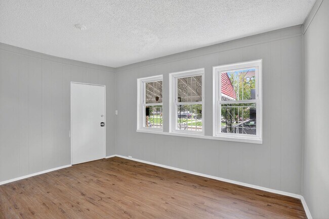 Building Photo - 5446 Narcissus Ave