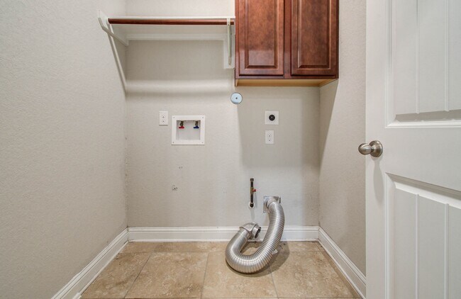 Building Photo - 16114 Devils River Ct