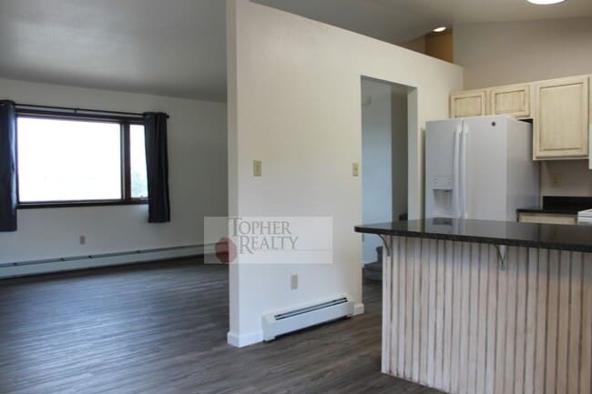 Building Photo - 3 Cambridge Ct