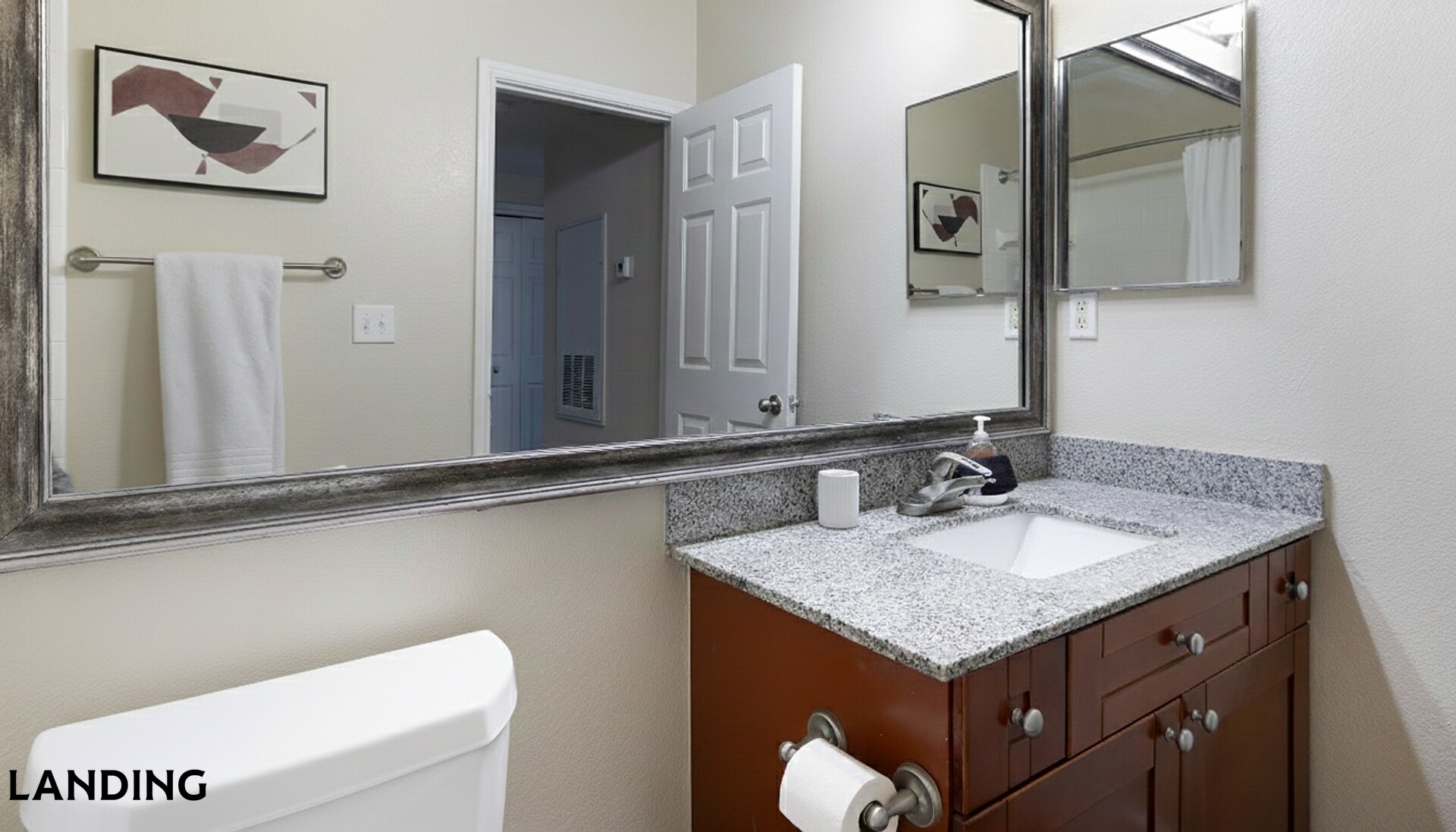 Building Photo - 901 Lakeside Cir