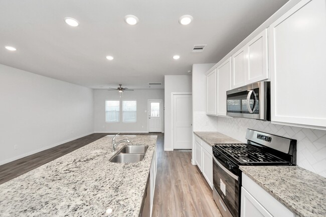 Building Photo - 5611 Fresh View Ct