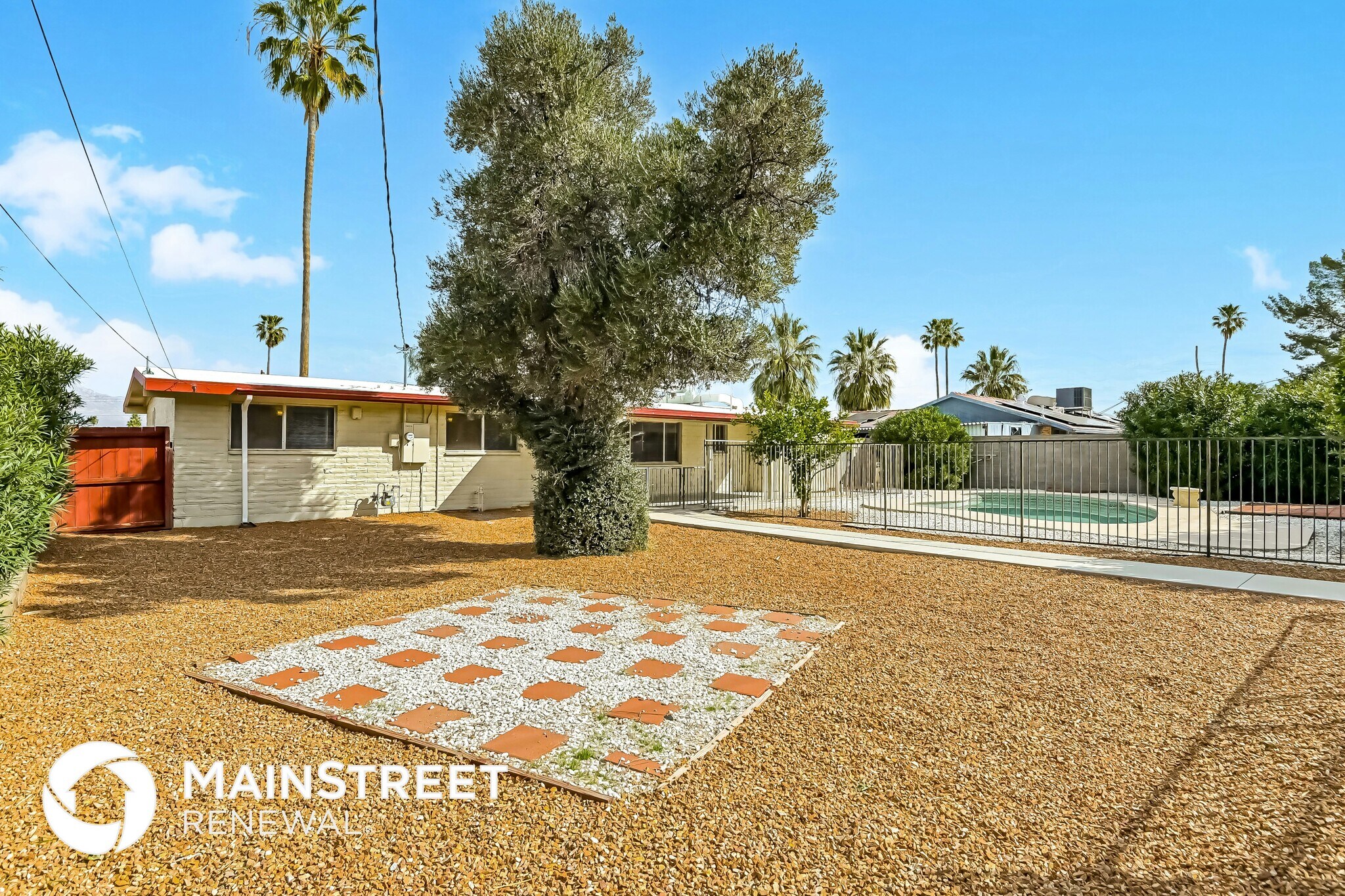 Building Photo - 7126 E 34th St