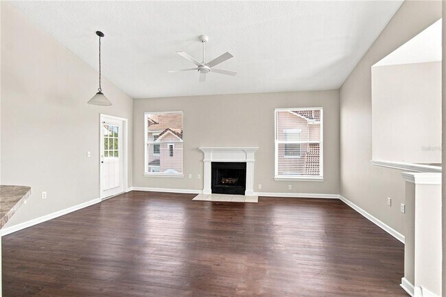 Building Photo - 10467 Villa View Cir