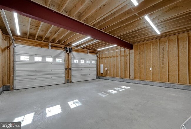 Building Photo - 45093 Smiths Nursery Rd