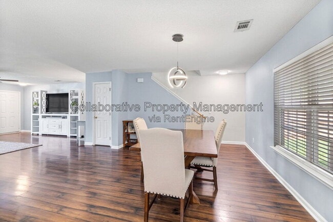 Building Photo - 215 Tigers Paw Dr