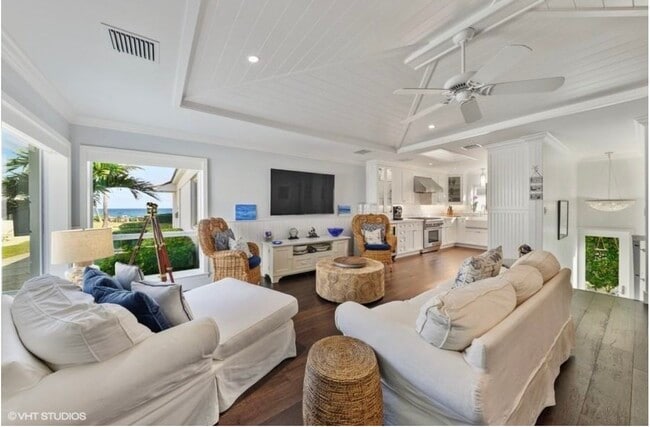 Renovated to perfection - 3421 S Ocean Blvd