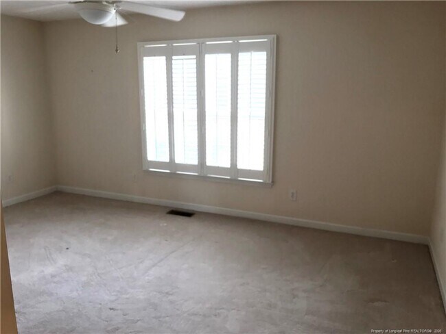 Building Photo - 614 Amberdale W Cir
