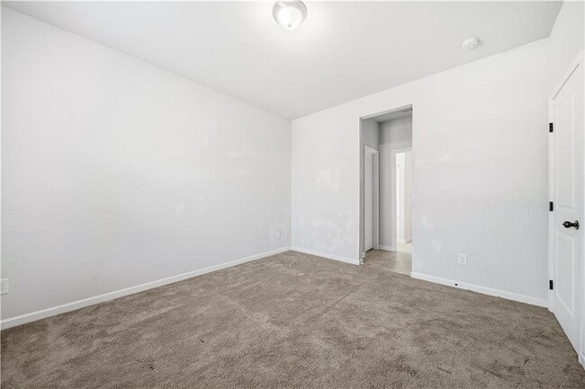 Building Photo - 425 Lance View Ln