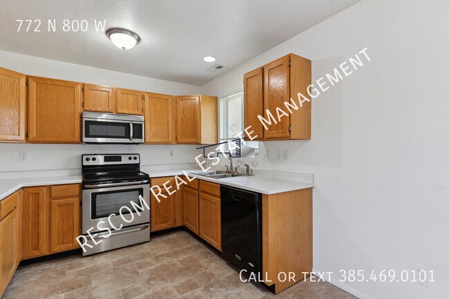 Building Photo - 772 N 800 W