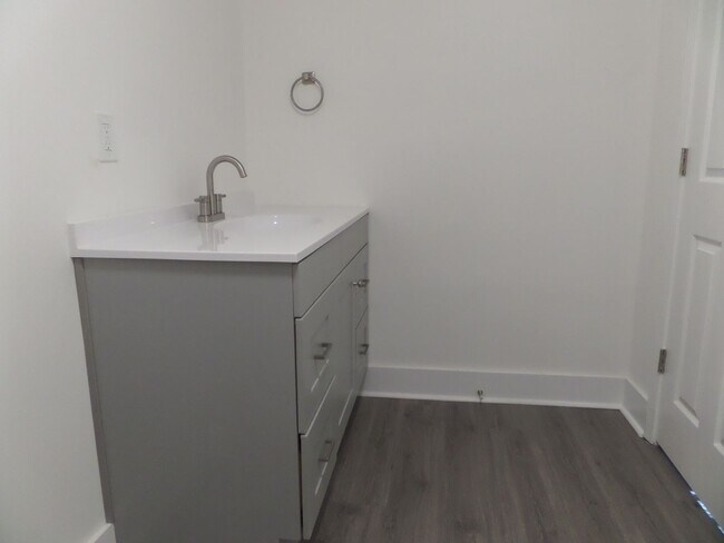 Building Photo - Charming 3BR House in Warner Robins