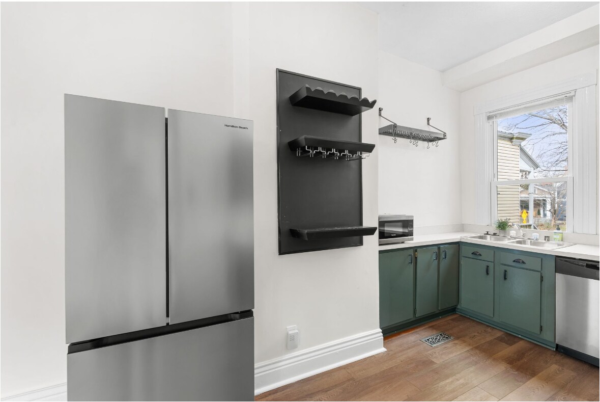 Building Photo - 1442 Christy Ave