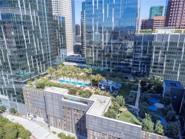 Building Photo - 877 Francisco St