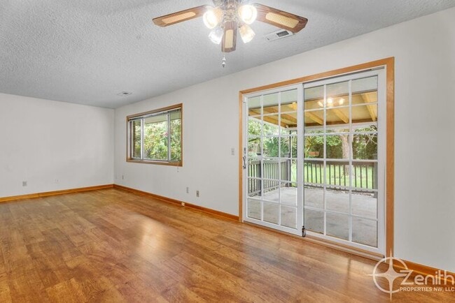 Building Photo - 6509 Louisiana Dr