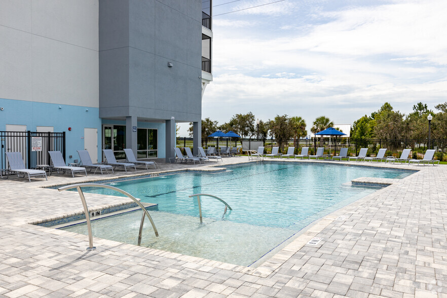 Pool - Mosaic at Lake Toho