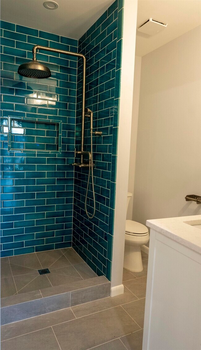 Building Photo - 207 GARDEN St