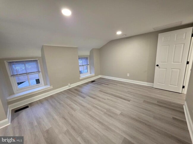 Building Photo - 4338 Cresson St