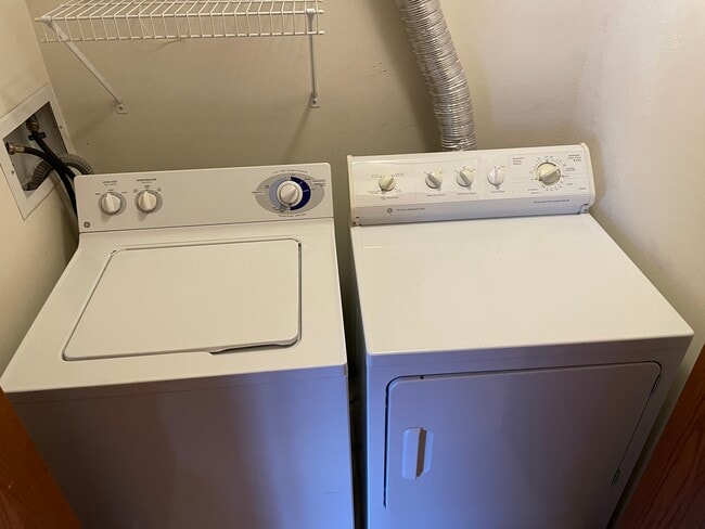 Building Photo - 2229 9th St