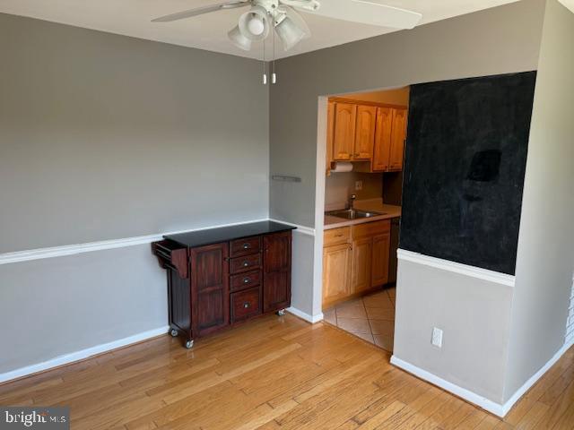 Building Photo - 28-B E Daisy Ln