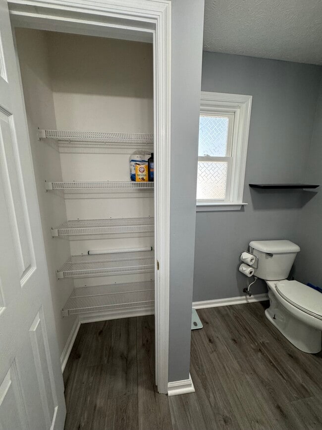 Building Photo - 42 Lodge Rd