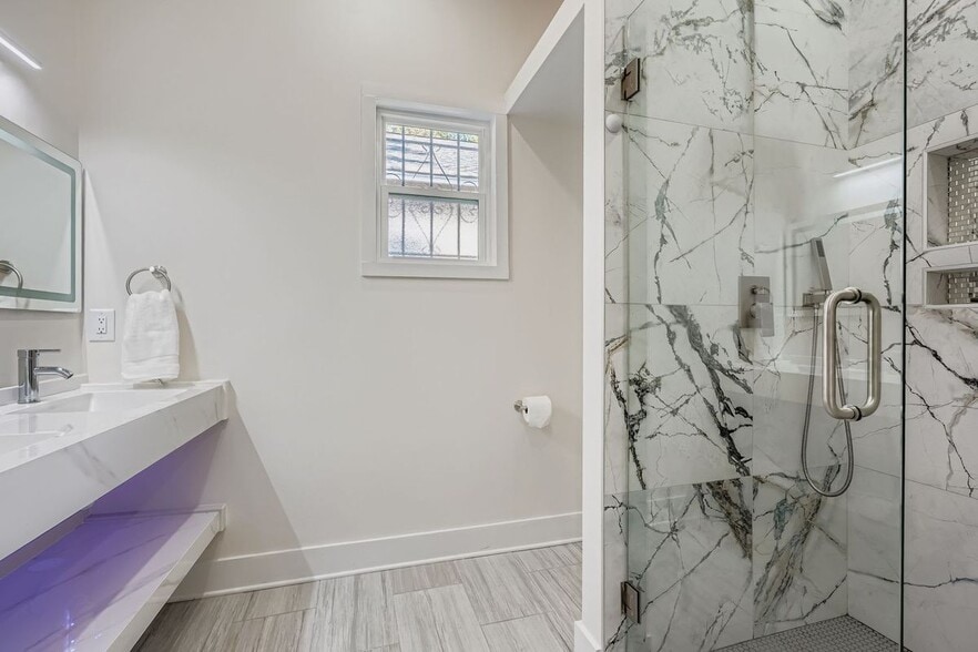 Building Photo - 18 Booker St NW