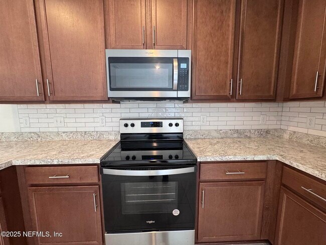 Building Photo - 52 Pittman Ct