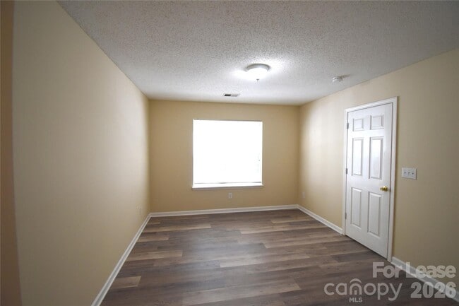 Building Photo - 1814 Birch Heights Ct