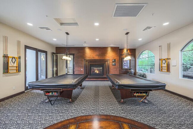 Building Photo - 5450 E Deer Valley Dr