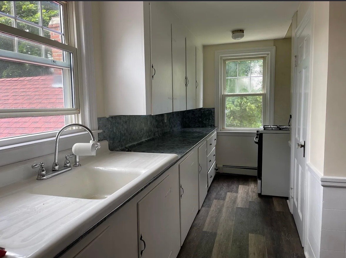 Building Photo - 22 RARITAN Ave