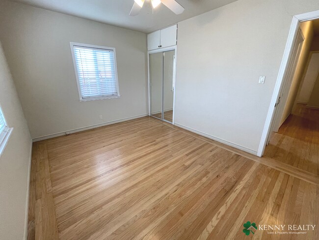 Building Photo - 3 Bedroom Home in Hayward