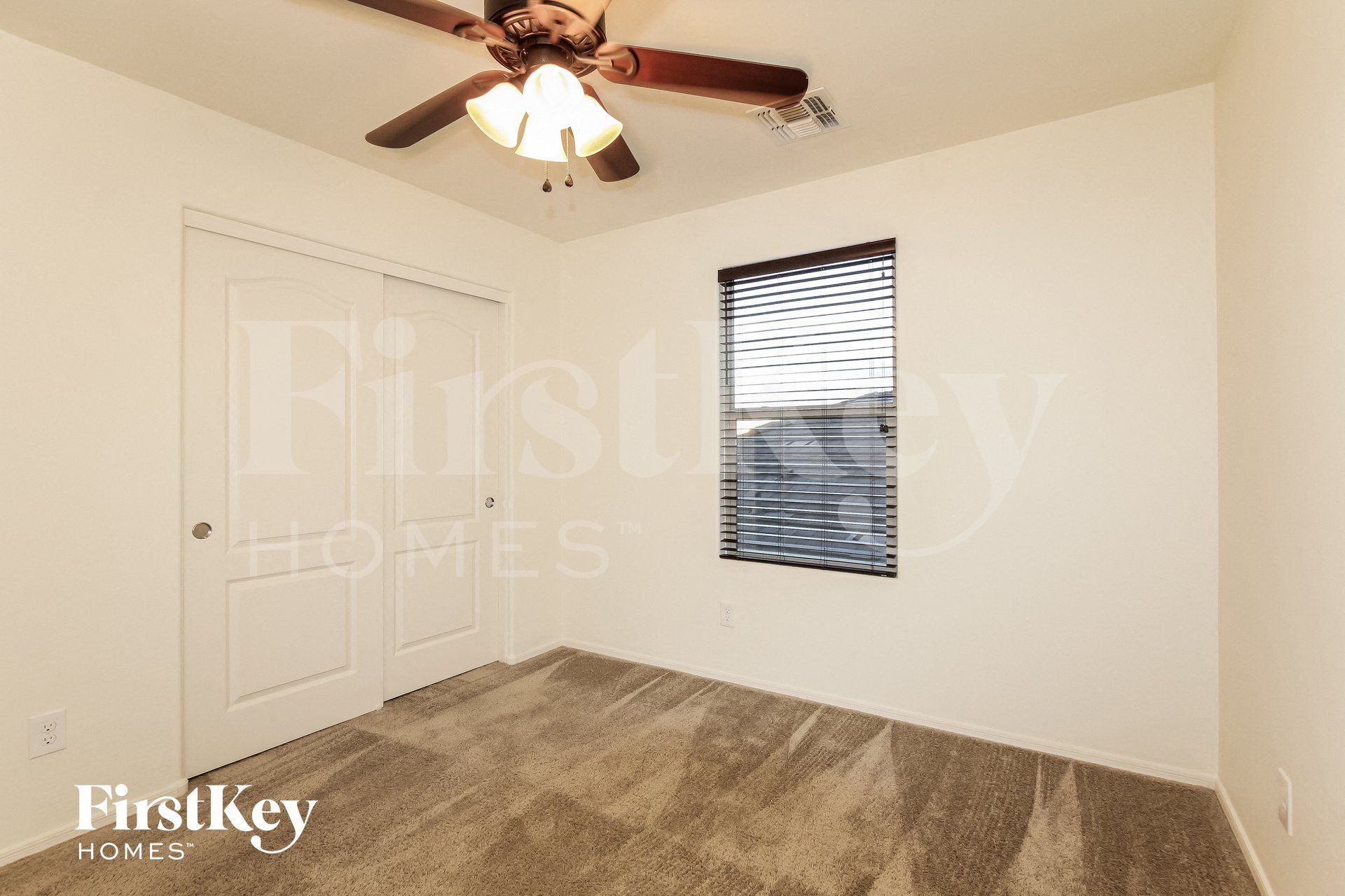 Building Photo - 12046 W Hide Trail