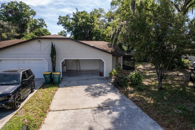 Building Photo - 1106 Golf Club Ct