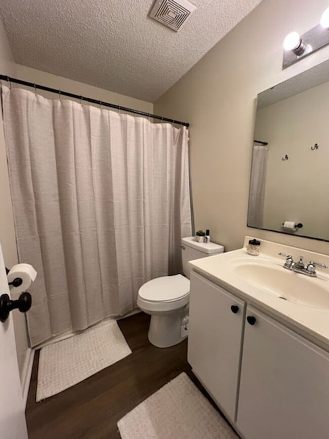 Building Photo - 3002 E Windgate Ct