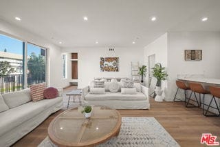 Building Photo - 13692 Erwin St