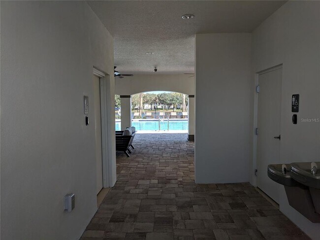 Building Photo - 15355 Willow Arbor Cir