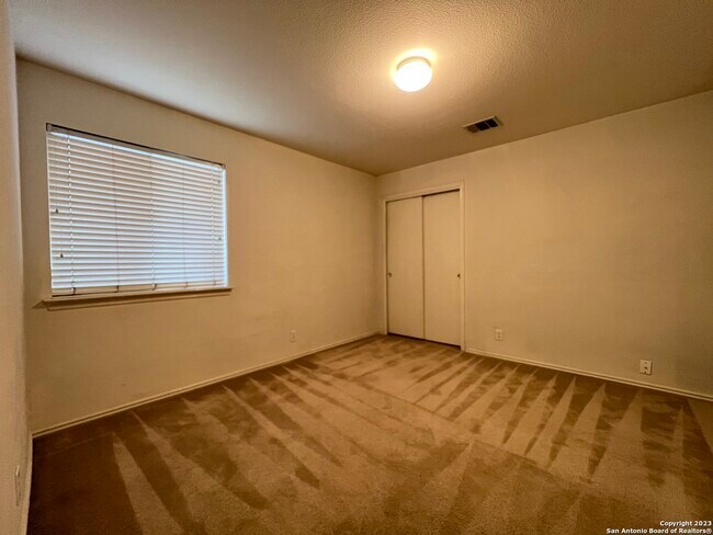 Building Photo - 530 Coral Harbor