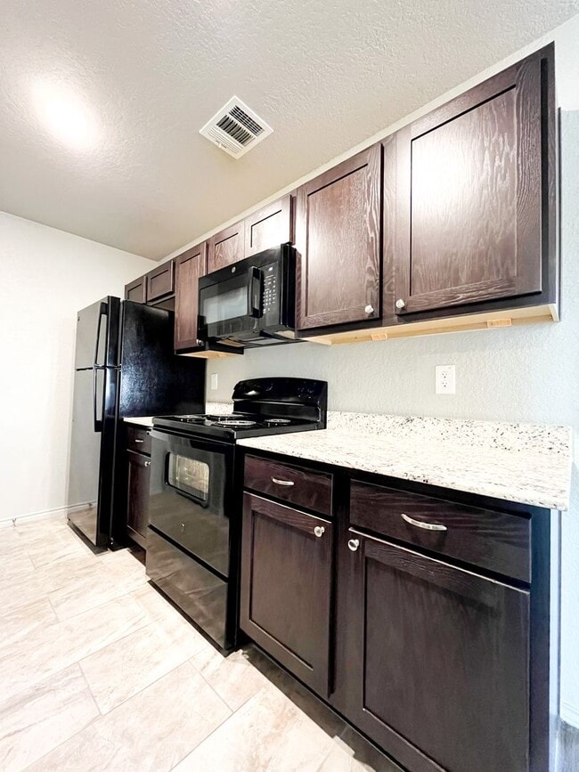 Building Photo - 1606 Risen Star Ln