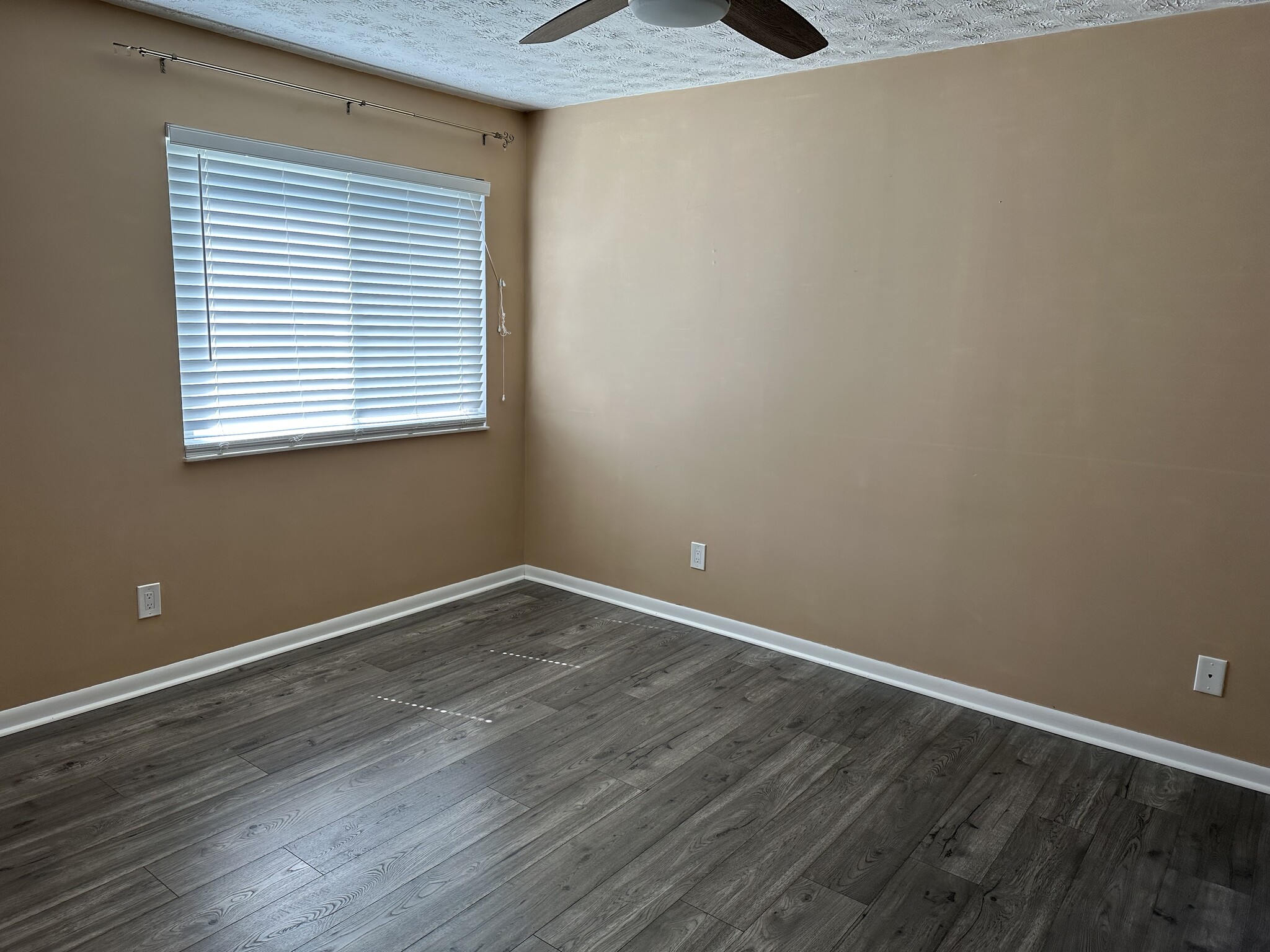 Building Photo - 172 Mallard Glen Dr