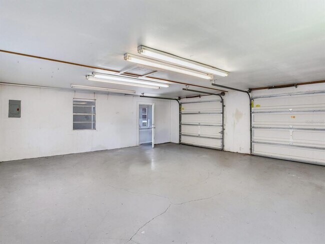 Building Photo - 4331 56th Ave Terrace E