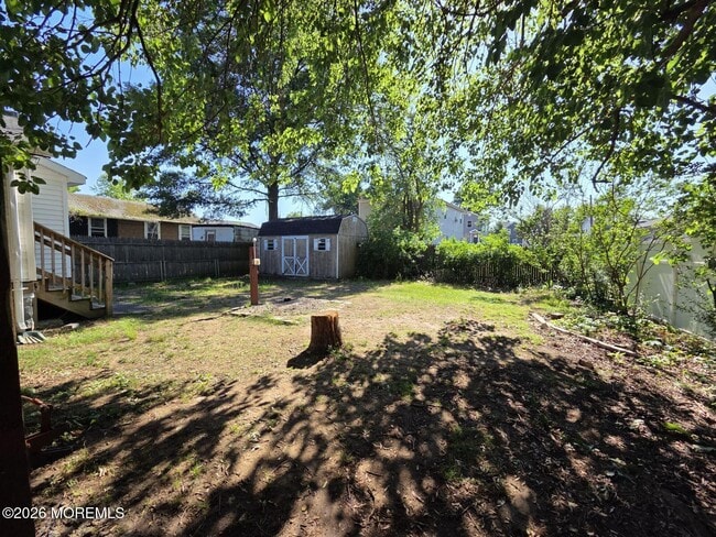 Building Photo - 43 Shoreland Terrace
