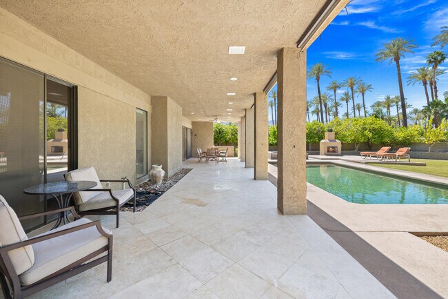 Building Photo - 70520 Gardenia Ct