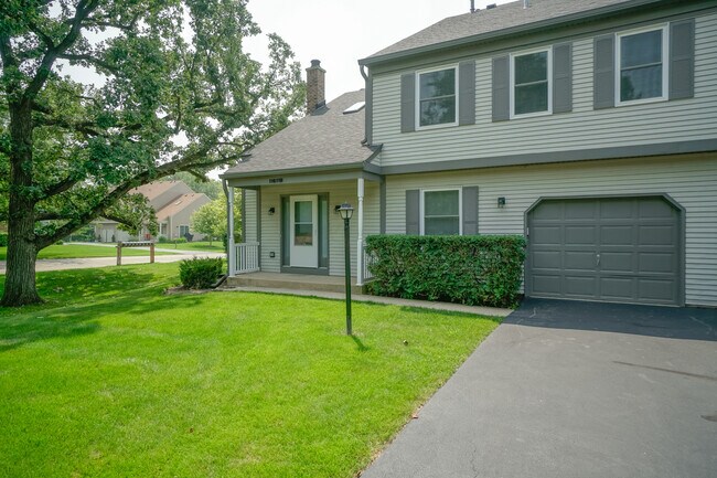 Building Photo - 11611 Davey Dr