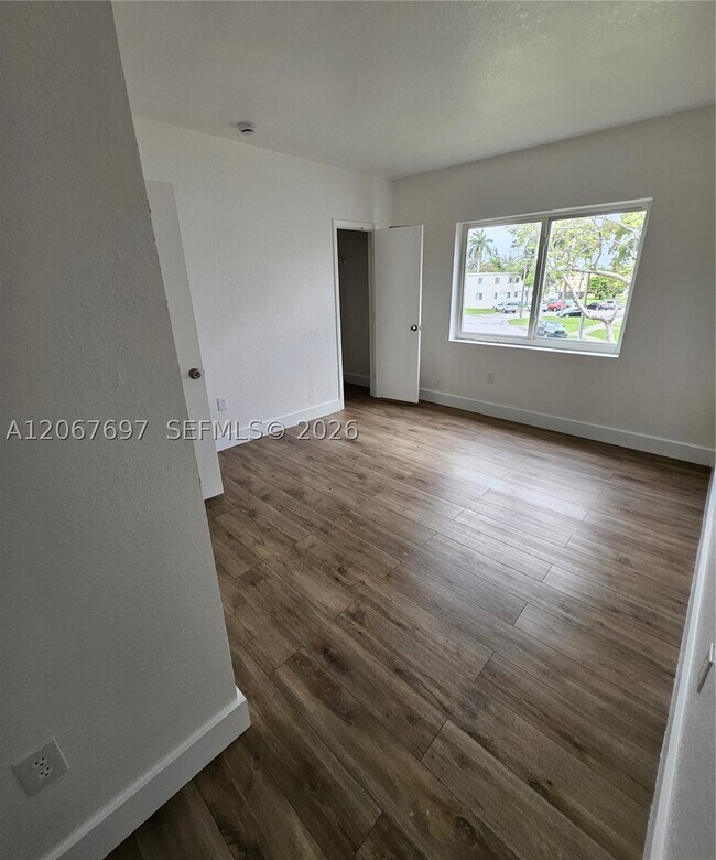 Building Photo - 450 NW 84th St