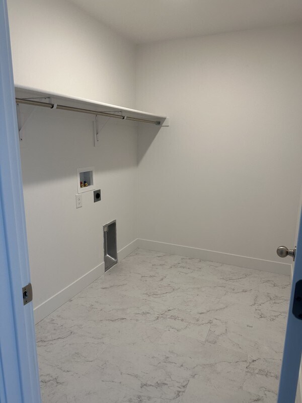 Building Photo - 1402 N Mdw Ln