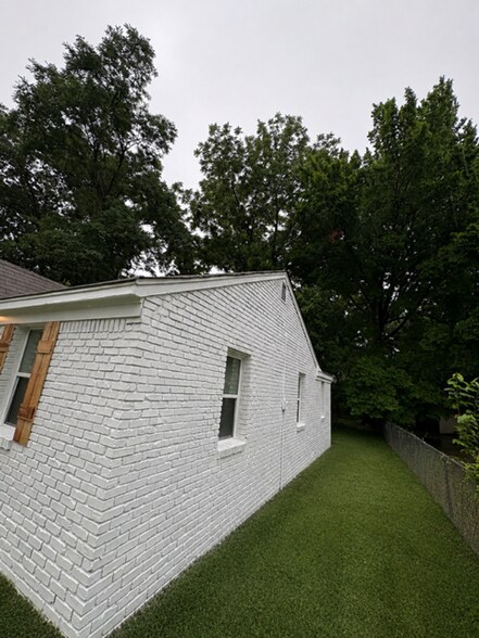Building Photo - 964 Brower St
