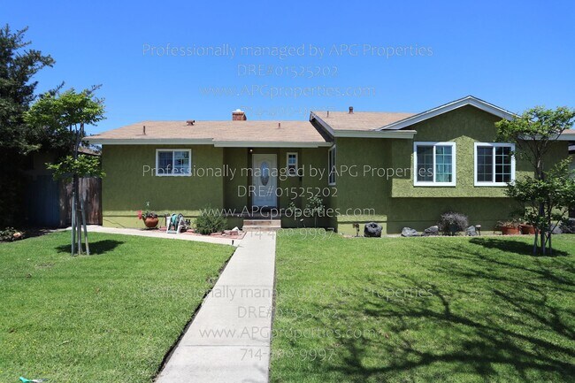 Primary Photo - 11411 Chapman Ave