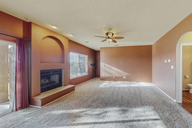 Building Photo - 9801 Basha St NW