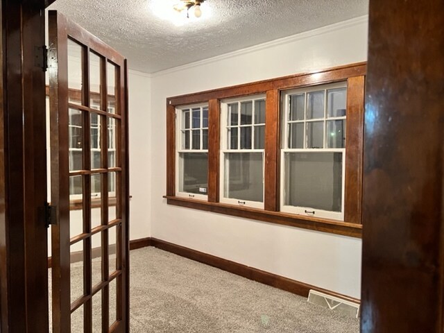 Building Photo - 426 S Edison Ave