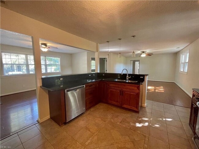 Building Photo - 1075 Kenya Ln