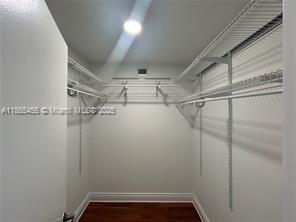 Building Photo - 401 Golden Isles Dr