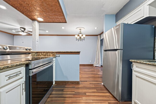 Building Photo - 14515 Wunderlich Dr